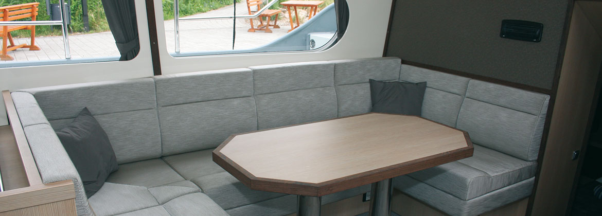  Aventura 43 Yachtcharter 1